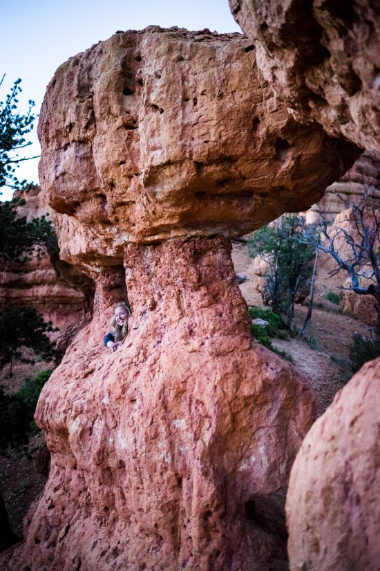 Hiking Arches Trail at Red Canyon, Dixie National Forest, Utah on northtosouth.us