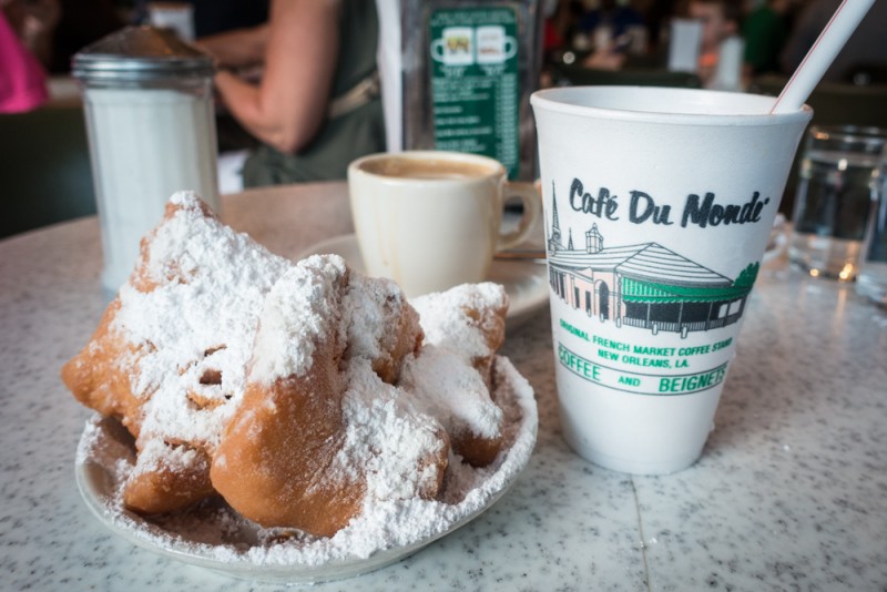 Cafe Du Mondé beignets in the New Orleans French Quarter