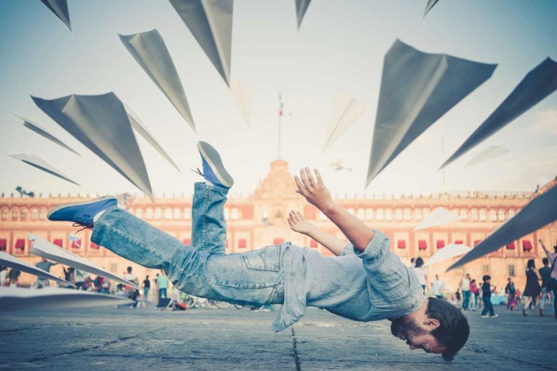 stunning travel portraits: city levitation sho
